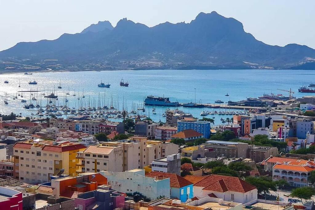 Lovely Apartment In Mindelo City Center 外观 照片